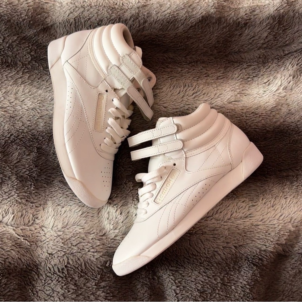 New Reebok Freestyle Runners Women’s 6.5